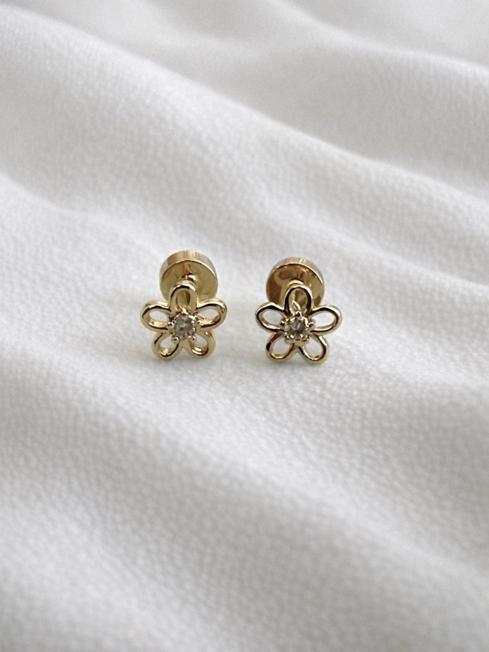 14k Gold plated stainless steel cubic zirconia flower screw back earrings